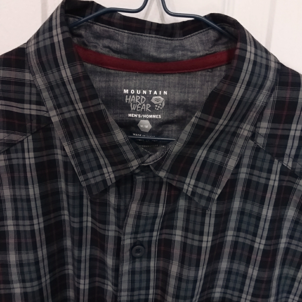 Mountain Hardware Mens Flannel Medium Button Down Shirt Grey Blue and Red